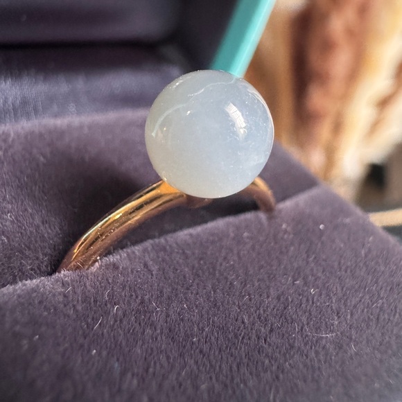 Tiffany & Co Retired and HTF Moonstone 18k RH Ring - Picture 13 of 17